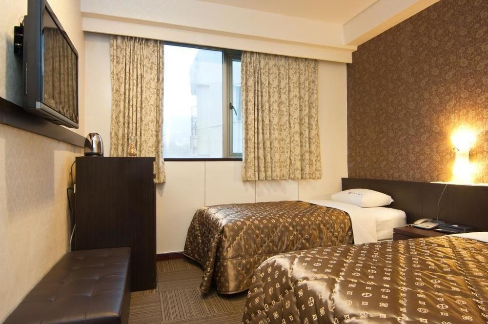 Atami Hotel Taipei Exteriör bild